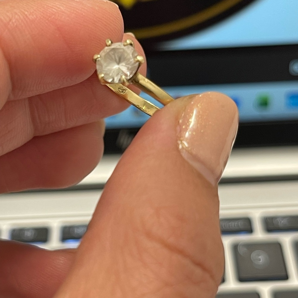 10K yellow gold ring, size 6 - Picture 4 of 7